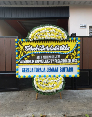 Papan Bunga Duka di Legok Kaler
